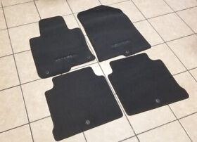 D5f14-au000 2016-2020 Kia Optima 4pc Carpeted Floor Mat Set Black Logo D5f14-au000 2016-2020 Kia Optima 4pc Carpeted Floor Mat Set Black Logo