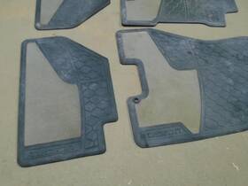 222.hy1205 Tucson 2005 Carpet Factory Set Of 4 Tan