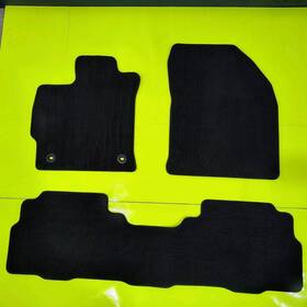 232.to1n12 Toyota Prius V Floor Mat Set X3 2012-2017 Black