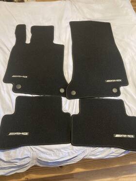 A2056804000 Amg Mercedes C300 C43 C63 C63s 4 Piece Floor Mats Black Carpet Oem 17-23 9g63