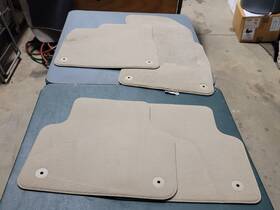 4m1863011cql3 Audi Q7 Floor Mat Set 4pc Pistachio Beige 4m1 863 011 C Oem
