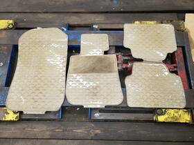 51470427560 Bmw 51470427554 E90 E91 Genuine Rubber Floor Mat Set