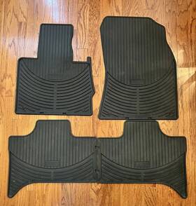 82112318671 Bmw Oem All Weather Rubber Floor Mats Front X5 2007-2014 Preowned By Non Smoker