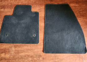 84847649 Cadillac Xt5 Floor Mats Set 2021 2022 Gm Black Driver And Passenger