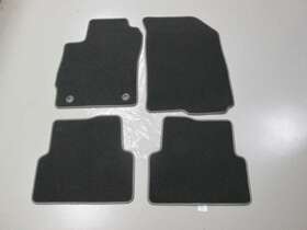 222.gm1h16 Chevrolet Brand New Floor Mat Set Oem 42396422 Fits 16 Sonic