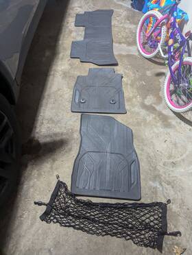 Net-2024 Chevrolet 42790737 All Weather Floor Mats And Cargo Trax Similar Gm Models