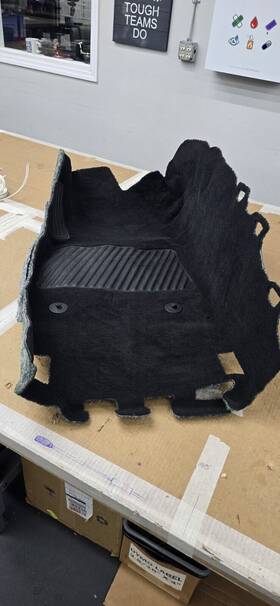 84612011 Chevrolet 2015-2020 Impala Front Driver Side Floor Carpet - Gm Part #