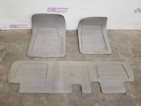 222.gm8299 Chevrolet Truck 99 1999 Chevy Tahoe Ls Oem Rubber Floor Mat Set