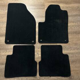 5se01dx9aa Chrysler 15-16 200 Black Factory Floor Mats Set Of 4 5se01dx9aa Chrysler 15-16 200 Black Factory Floor Mats Set Of 4