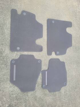 Fmr-120nrg Factory/oem Chrysler Pacifica Grey Carpet Mats 2017-2024 Front And Middle