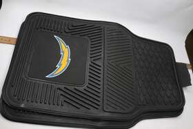8933 Fanmats 2-pk Heavy Duty Vinyl Front Row Floor Mats