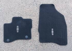 5w73-130d00-w Ford 2010-2011-2012 Lincoln Mkz 2 Front Carpet Floor Mats Black Oem