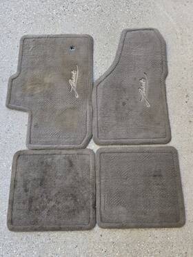 6c3z-1613300-aaa Ford New Oem Genuine Carpeted Floor Mats 4pc Tan 1999-2007 Super Duty Crew Cab 6c3z-1613300-aaa Ford New Oem Genuine Carpeted Floor Mats 4pc Tan 1999-2007 Super Duty Crew Cab