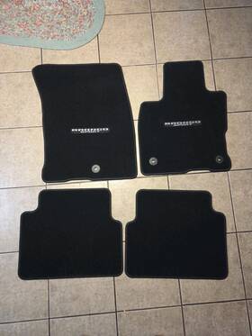 A1630-f-201-ja6 Ford # 2022-2024 Bronco Sport Carpet Floor Mats Black Set 4 Pcs Gz03a Oem New