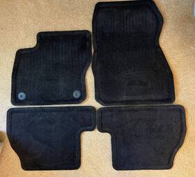 Cm5j-5413087-bw Ford Focus Oem Black Carpet Floor Mats Full Set Clean 2012-2018