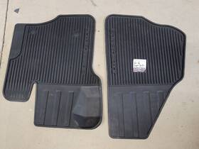 2613087 Ford Dc34 2012-2016 F250 Super Duty Floor Mats Front 2 Pc All Weather Rubber Oem