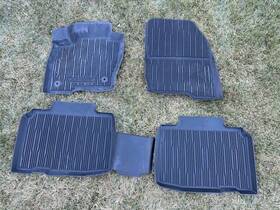 Ht4z-5813300-aa Ford Oem Used Front Rear All Weather Floor Mats Black Rubber 15-23 Edge Ht4z5813300aa