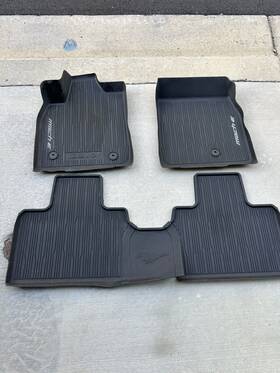 Mj8z5813300aa Ford 21 Oem Mustang Mach-e All Weather Floor Mats Used