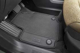 Ft25-ft26 General Motors 26406538 Oe 1st Row Premium All-weather Floor Mats In Jet Black Chevrolet Equinox