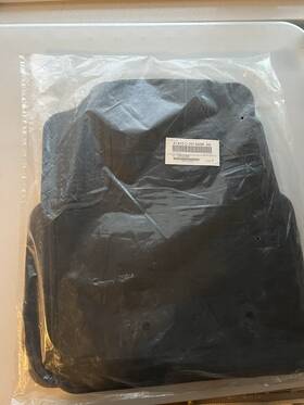 A1410-c-101-600r General Motors New Gm Oem 2015-2022 Colorado Canyon Crew Cab Carpet Floor Mats In Black