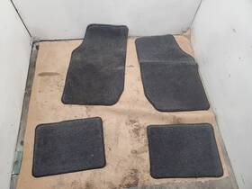 232.gf1c94 General Motors - Foreign Geo Prizm Lsi Floor Mat Set Of 4 1994 Black Oem