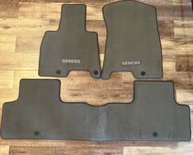 T6f14-ac101-urb Genesis Oem Accessories Floor Mats Frh/flh/2nd Row Part# T6f14ac101urb - Urban Ground 5p