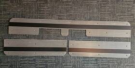 15878971 Gm 99-22 Chevrolet Express Gmc Savana Van Southern Custom Side Door Step Pad Set