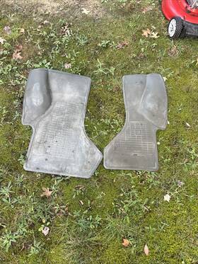 15972369 Gm Chevrolet Astro Van Gray Driver And Passenger Front Floor Mats Floormats 96-05