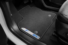 42698048 Gm Genuine First- And Second-row Premium Carpeted Floor