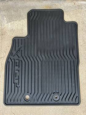 Gm 635650593932 2011-2015 Chevrolet Volt Front Premium All Weather Floor Mats