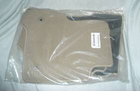 84459335 Gm Oem 2016-2020 Yukon Tahoe Front Rear Carpet Floor Mats Dune