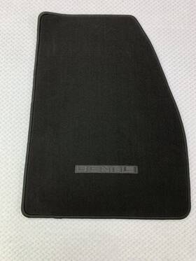 84573805 Gm Gmc Denali Front Floor Mats Set Of 2 Pieces 17 18 19 Oem 2017 2018 2019