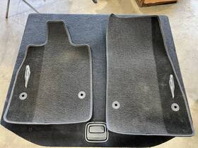 84665075 Gm Oem 2020 - 2025 C8 Chevy Corvette Stingray Front Carpet Mats 84665075 Gm Oem 2020 - 2025 C8 Chevy Corvette Stingray Front Carpet Mats