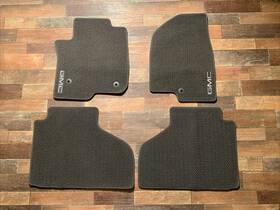 84690901 Gm 2021-25 Gmc Yukon Oem Set Of 4 Gray Carpet Floor Mats Genuine 1st 2nd Row