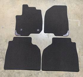 84873286 Gm 2022-2024 Chevrolet Silverado Crew Cab High Country Oem Carpet Floor Mats Set
