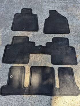 Prd05020lm-4r2 Gm 2007-2017 Gmc Acadia Chevrolet Traverse Oem Gray Floor Mats Front 2nd Third Row