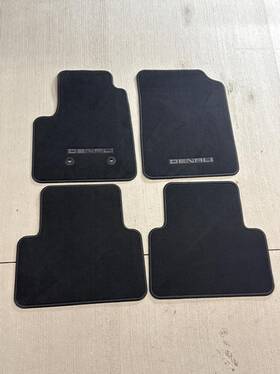 A1410-c-401-600r Gmc 2015-2022 Canyon Denali Black Carpet Floor Mat Set Oem Fast Shipping
