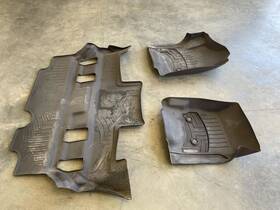 232.gm9216 Gmc Truck Yukon 2016 Floor Mat 902245