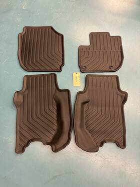 08p13-t5a-111 Honda 2018-2020 Fit Floor Mat Set