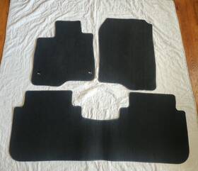 Honda 558279-42 2017-2022 Genuine Crv Black Carpet Floor Mats New Opened Item 3 Piece