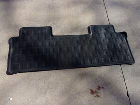 Ppi-7045-1000 Honda 2002-2006 Crv Rubber Floor Mat 2nd Row Only Black 1pc Factory