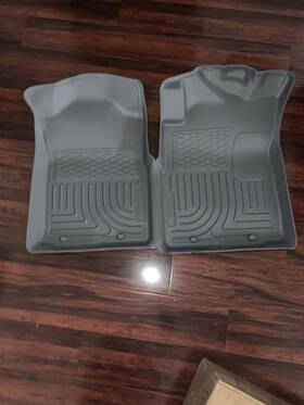 39221 Husky Liners Weatherbeater Floor Mat