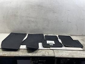 232.am8116 Jeep 2016 Renegade Floor Mat Set Oem