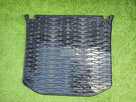 232.am8715 Jeep 11-22 Grand Cherokee Rear Trunk Floor Rubber Mat B