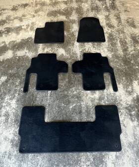 7bk22trmad Jeep 2022 - 2025 Wagoneer Interior Floor Cover Carpet Liner Mat Set Of 5 Oem