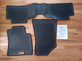 Atf14-au200 Kia 2024 Genuine Niro Oem Carpet Floor Mats - New In Packaging
