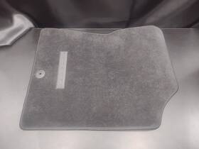 R5f14ac020 Kia 21-24 Sorrento Front Right Floor Mat Blacked Out Carpeted Mats Oem