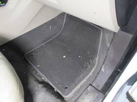 4635297 Land Rover Used Floor Mat Fits 2015 Evoque Grade A