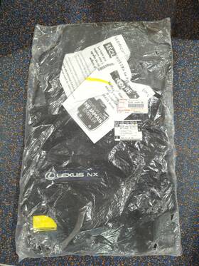 Pt206-78220-50 Lexus Genuine Nx Carpet Floor Mats Black With Gray Logo 2022-2024 Oem