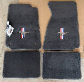 012122 Maryland Mustang 1994 - 2004 Ford Gray Floor Mats With Logo Set Of 4 Carpet Rwb